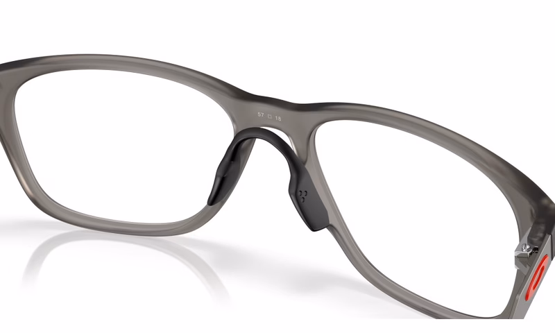 Oakley Cerebral OX8187 818702 57 Oakley Cerebral OX8187 818702 57