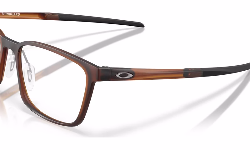 Oakley Thinboard OX8205 820504 55 Oakley Thinboard OX8205 820504 55