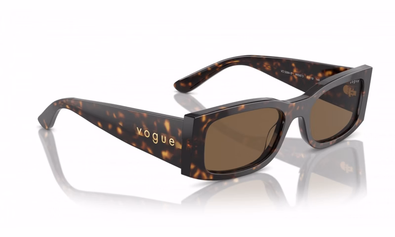 Vogue VO5584S W65673 Vogue VO5584S W65673