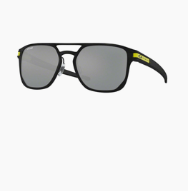 Oakley Latch Alpha
